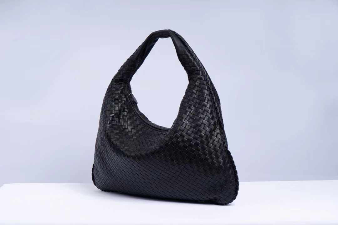 Jessie - Hobo-Tasche aus Schaffell