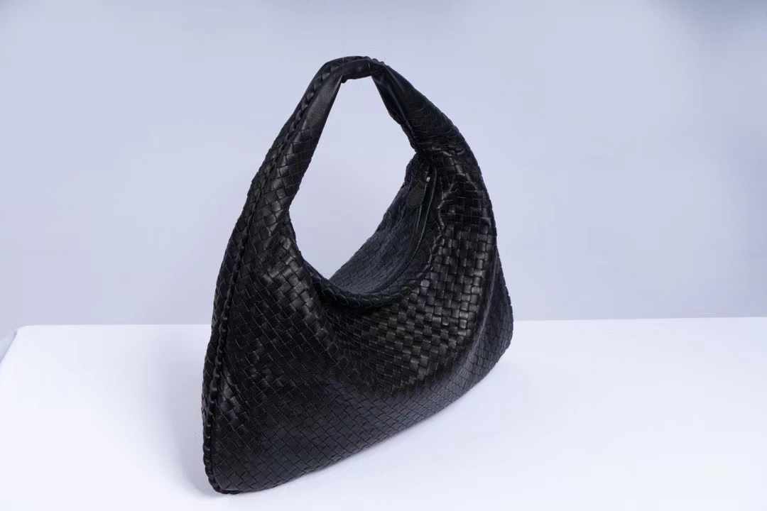 Jessie - Hobo-Tasche aus Schaffell