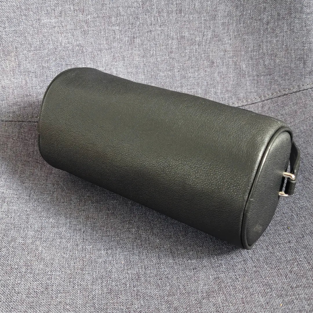 Lana - Minimalistische Zylindertasche aus echtem Leder