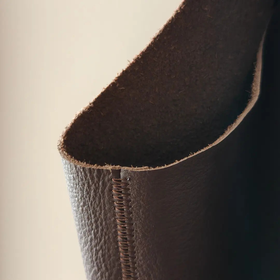 Kai - Large-Capacity Slouchy Tote Bag, Full-Grain Leather, Minimalist Style