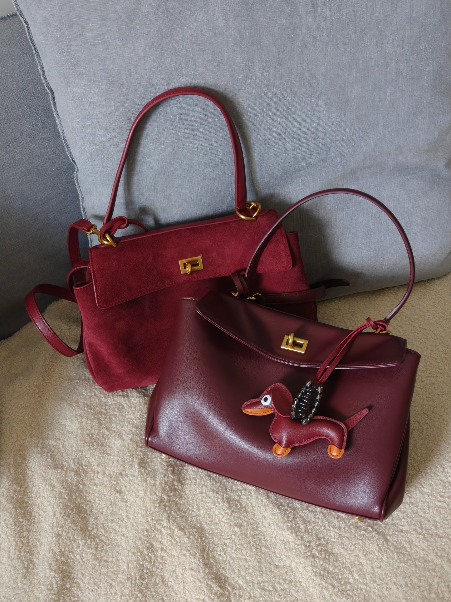 Harper Shoulder Bag Medium Suede