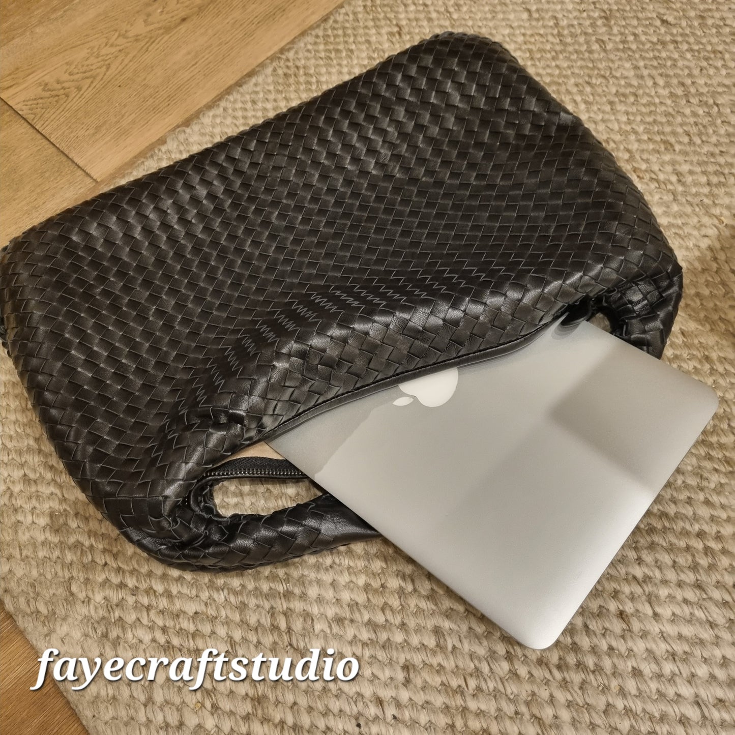 Jessie - Hobo-Tasche aus Schaffell