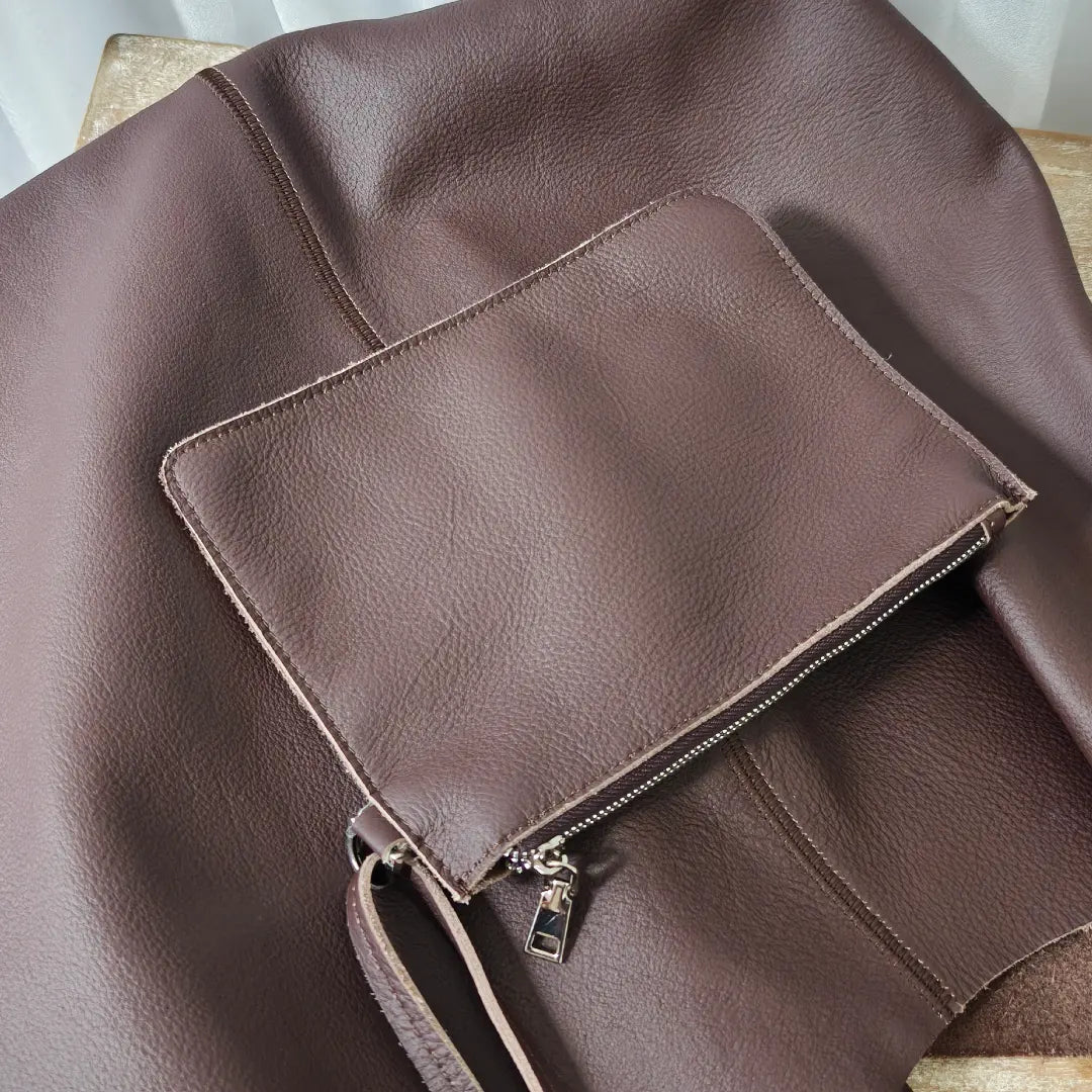 Kai - Large-Capacity Slouchy Tote Bag, Full-Grain Leather, Minimalist Style