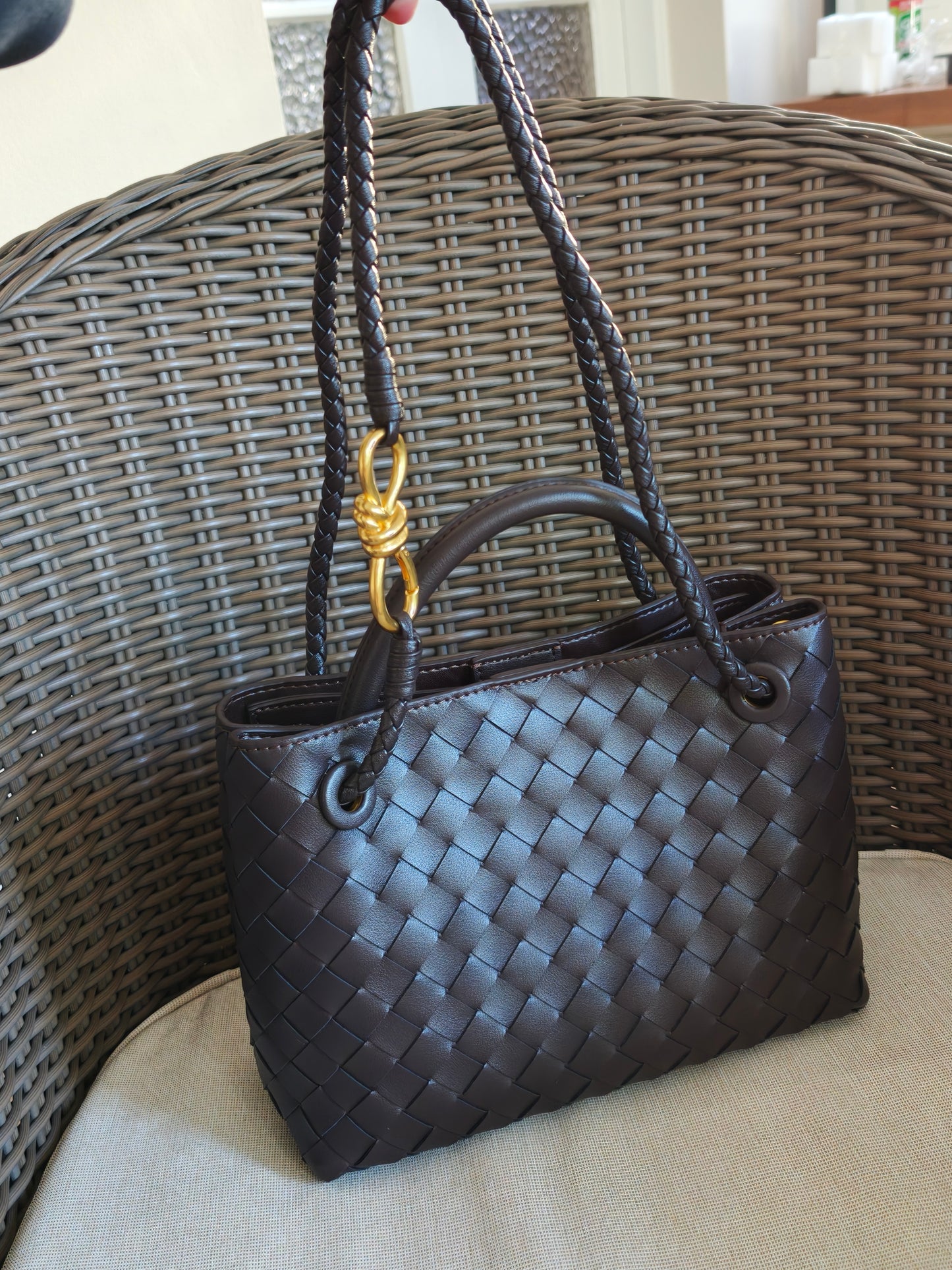 Jade - Crosswoven Leather Shoulder Bag – Dual Compartment