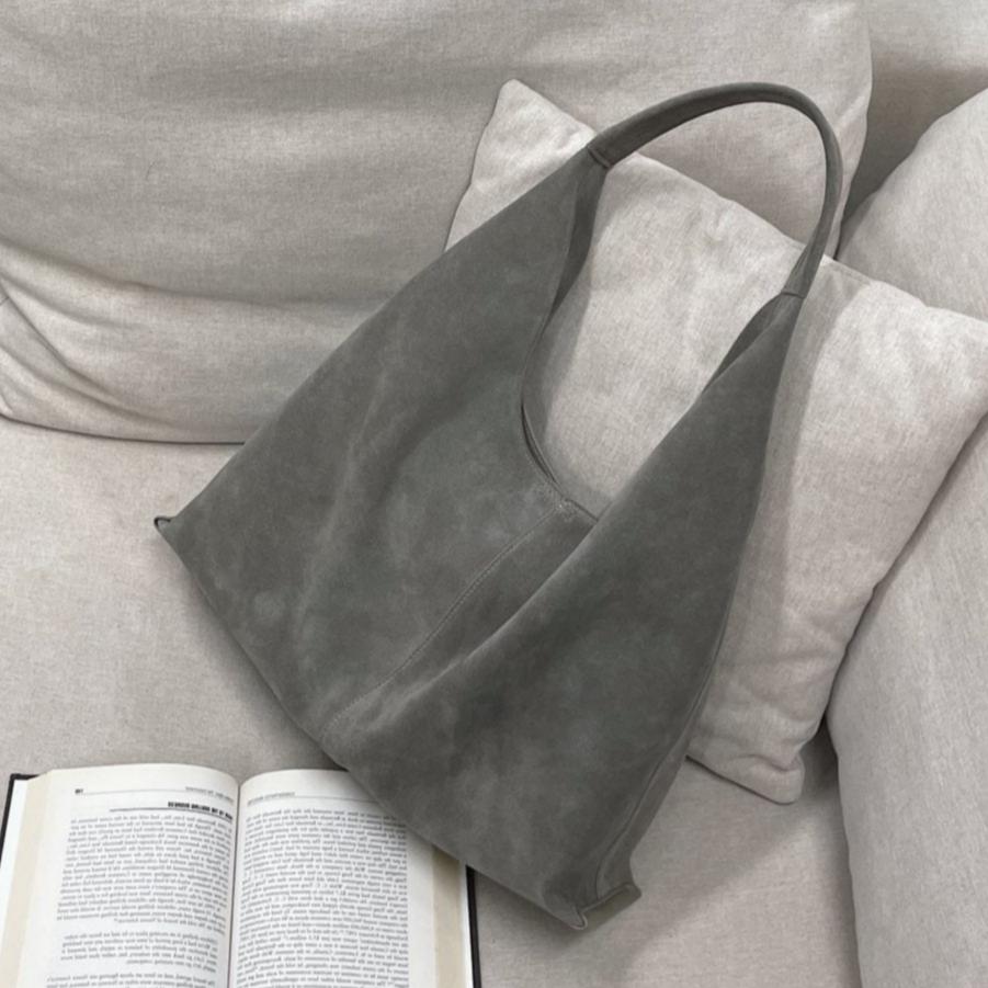 Naomi - 2024 Autumn/Winter New Suede Triangle Tote Bag - Large Capacity Commuter Shoulder Bag - Versatile Genuine Leather Women's Bag