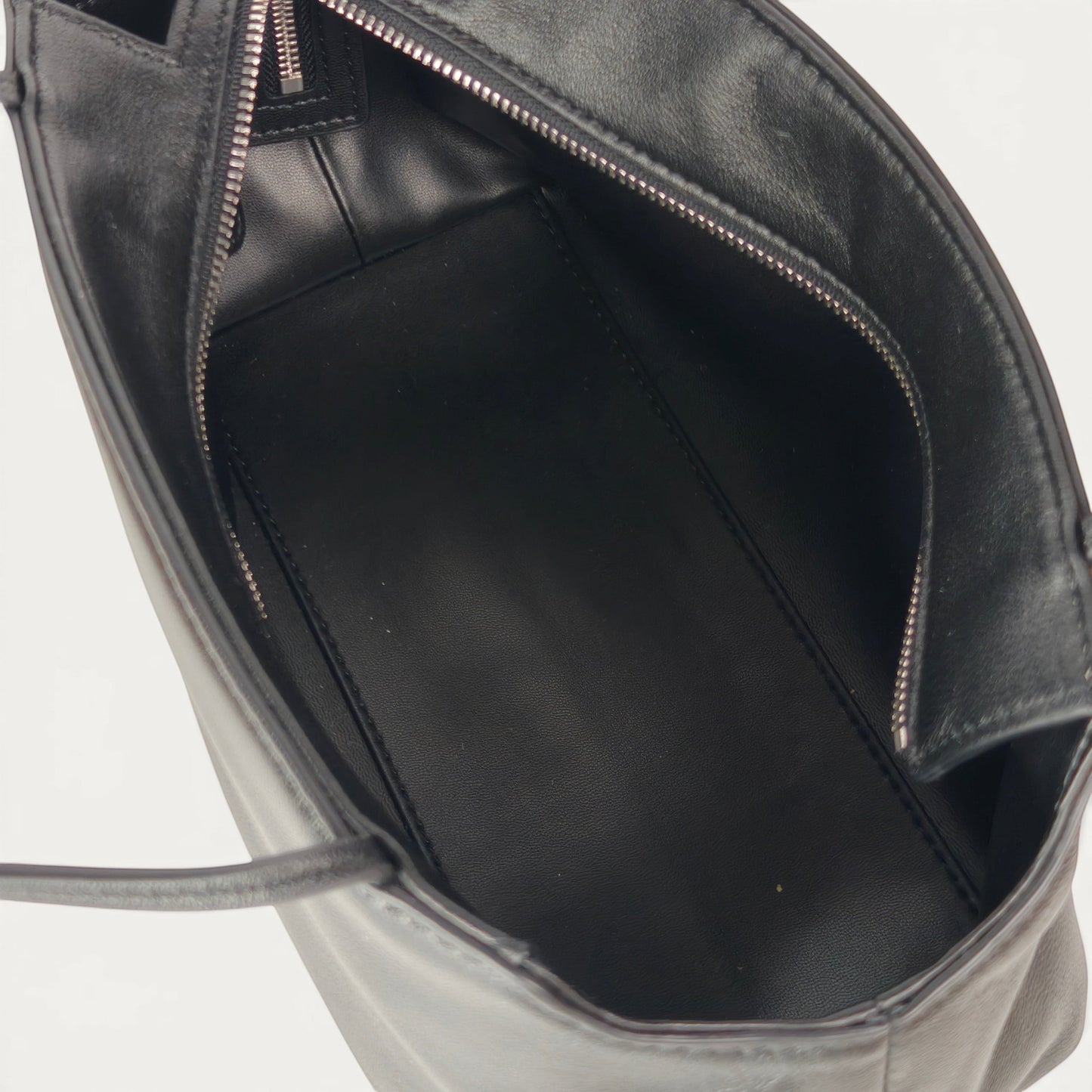 FayeCreations Thea black sheepskin shoulder bag with zip closure and spacious interior