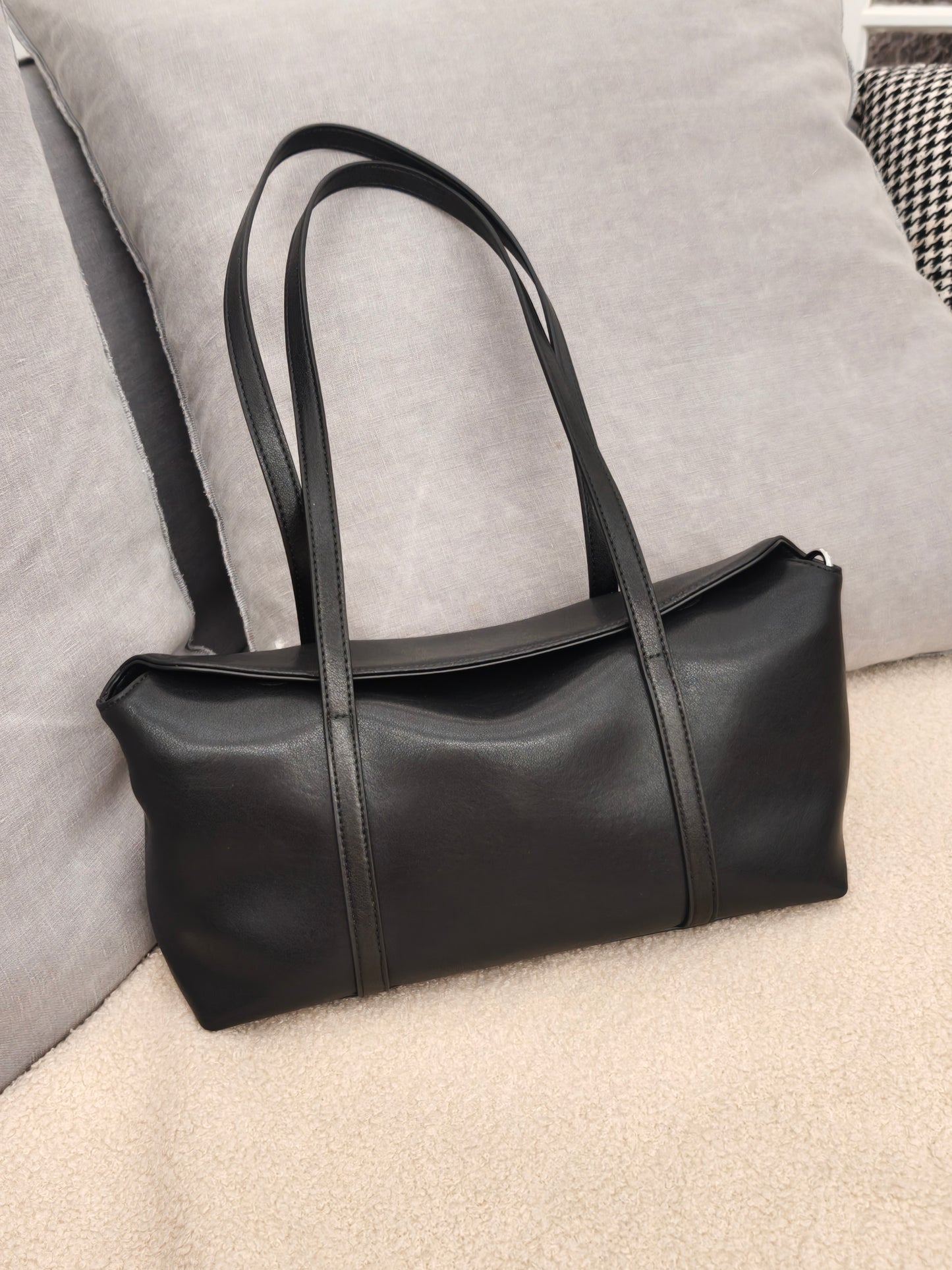 Ashley Shoulder Bag