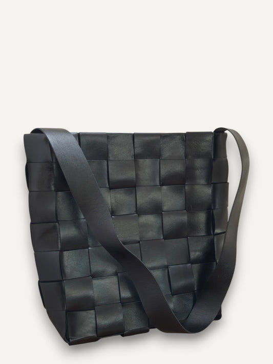 Brooklyn Shoulder Bag crafted from genuine cowhide leather with soft cotton lining and magnetic closure