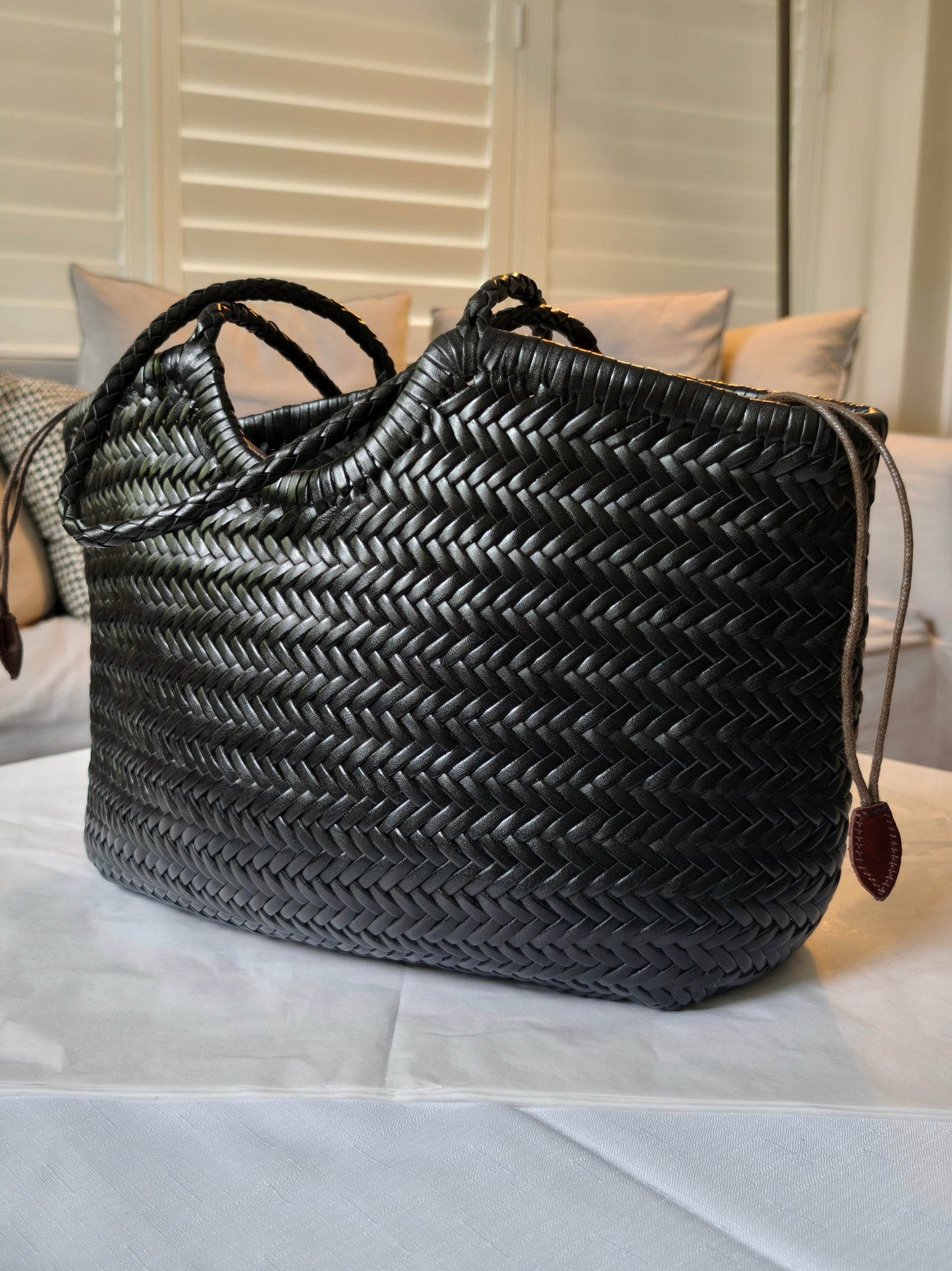 Phoebe - GROSSE 100 % handgefertigte Schultertasche aus echtem, gewebtem Rindsleder in der obersten Schicht