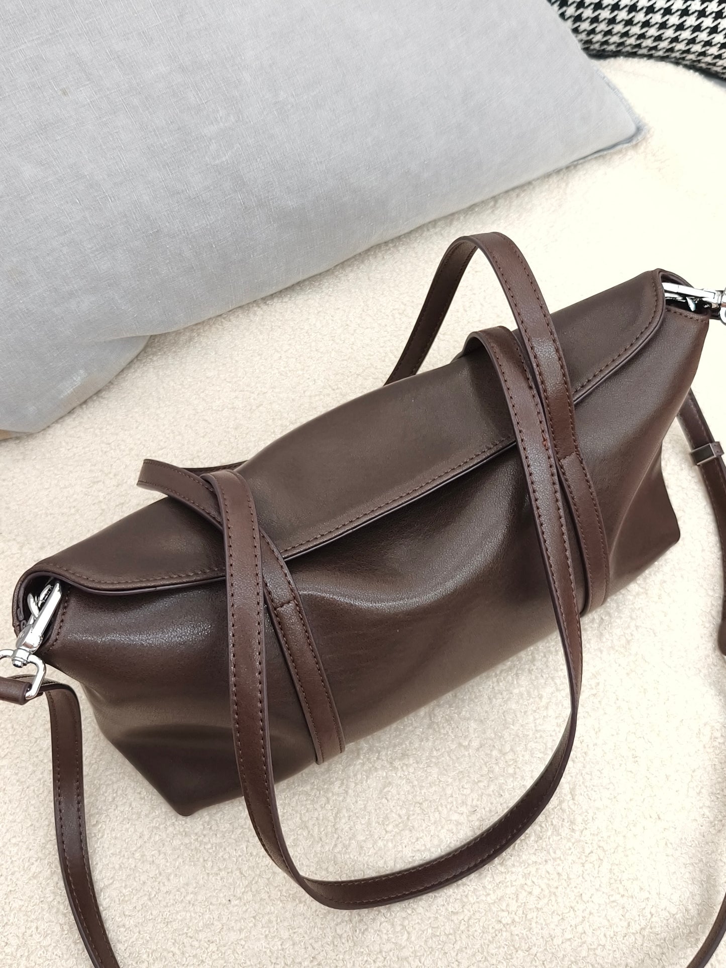 Ashley Shoulder Bag