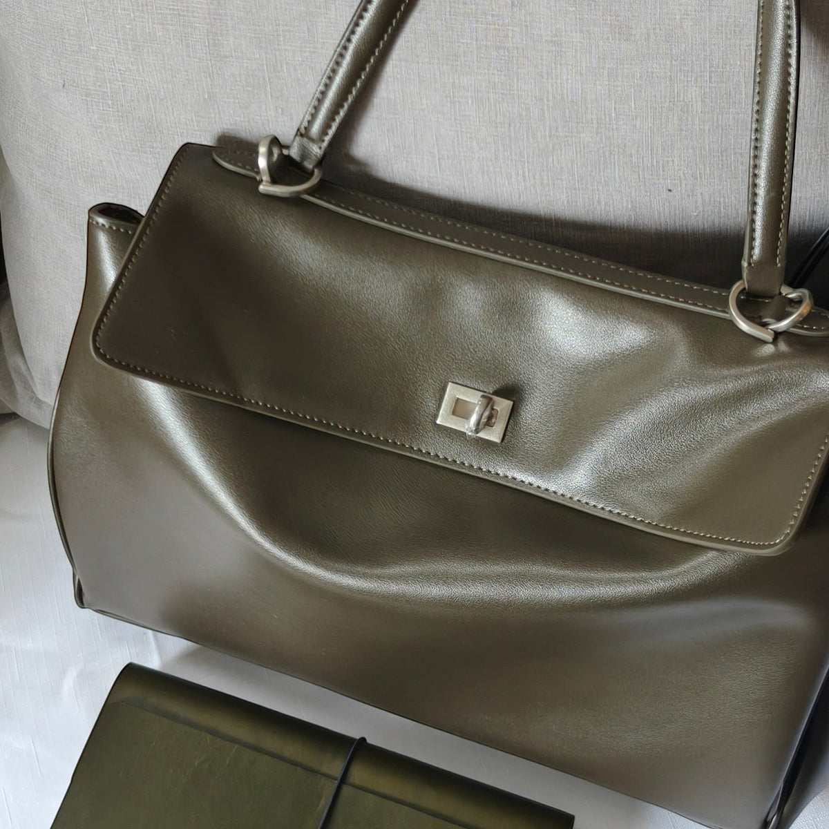 Harper Small Size Leather Shoulder Bag